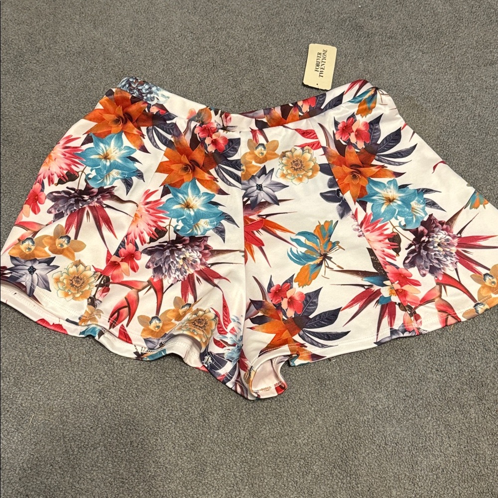 NWT Forever 21 Floral Shorts